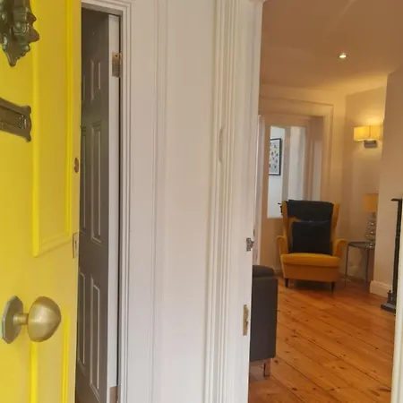 Holiday home Shelbourne